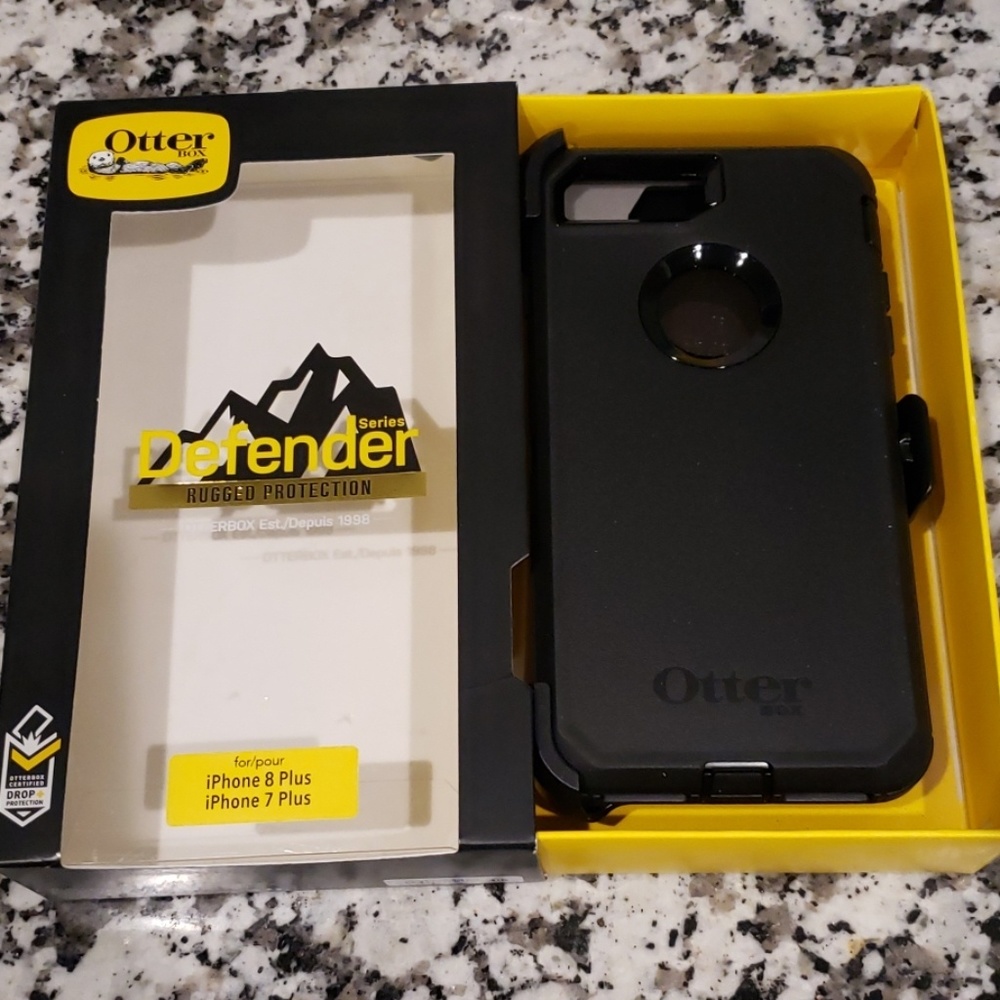 New - iPhone otterbox defender phone case